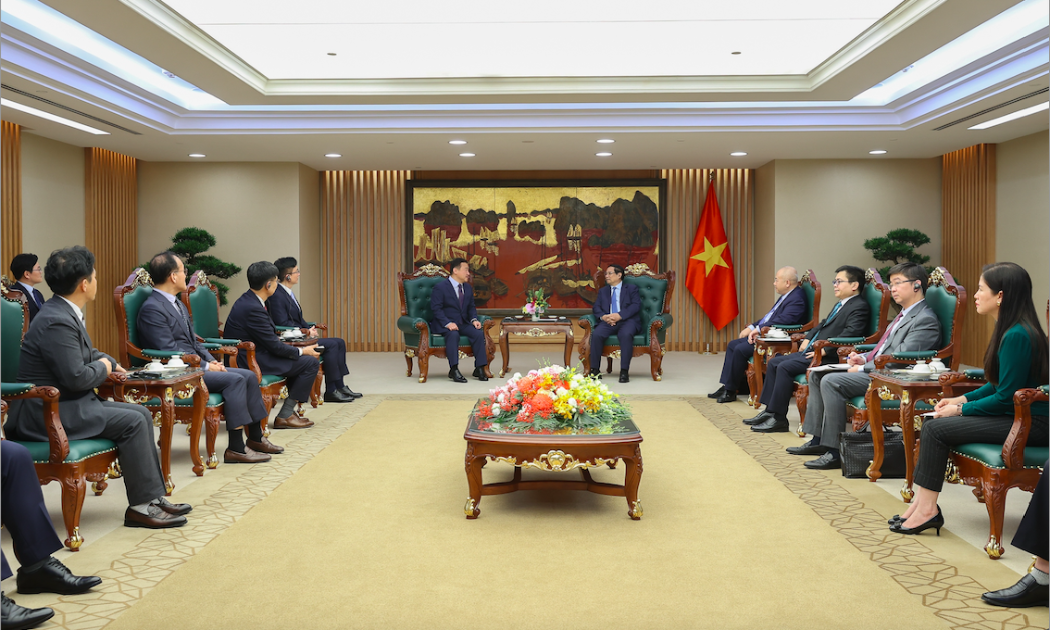 Buổi tiếp của Thủ tướng Chính phủ Phạm Minh Chính với ông Roh Tae Moon, Tổng Giám đốc điều hành Samsung điện tử đang thăm, làm việc tại Việt Nam, cùng các cộng sự của Tập đoàn và lãnh đạo Samsung Việt Nam - Ảnh: VGP.