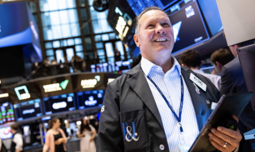 Chứng khoán Mỹ tăng điểm nhờ lạc quan về Nvidia, giá dầu sụt 2%