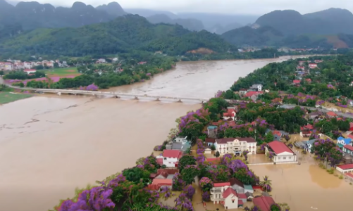 Thanh Hóa đồng loạt phát lệnh báo động III trên nhiều tuyến sông