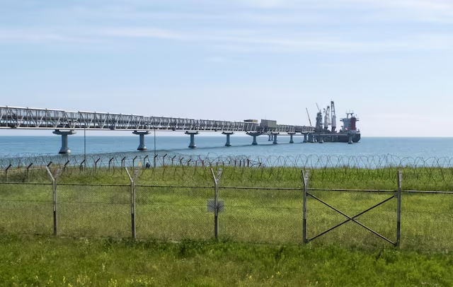 Nhà máy LNG do Sakhalin Energy vận hành tại Prigorodnoye trên đảo Sakhalin của Nga ở Thái Bình Dương - Ảnh: Reuters
