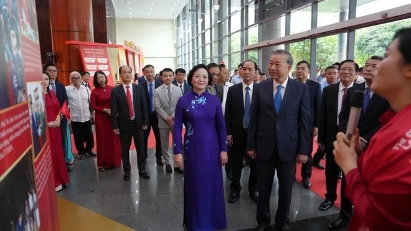 Tổng Bí thư Tô Lâm dự lễ kỷ niệm 80 năm thành lập Bộ Nội vụ