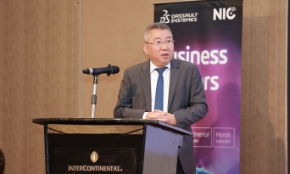 ông Samson Khaou, Phó Chủ tịch thường trực, phụ trách khu vực Châu Á - Thái Bình Dương của Dassault Systèmes, cho rằng các tập đoàn toàn cầu sẽ góp phần giúp Việt Nam trở thành một mắt xích tin cậy trong chuỗi cung ứng bán dẫn trong khu vực và trên toàn cầu.