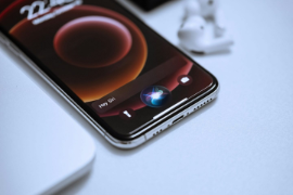 Apple cân nhắc tích hợp AI Gemini vào Siri