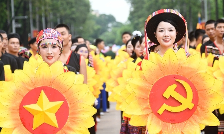 [Phóng sự ảnh] Các khối diễu binh, diễu hành đã sẵn sàng chuẩn bị sơ duyệt