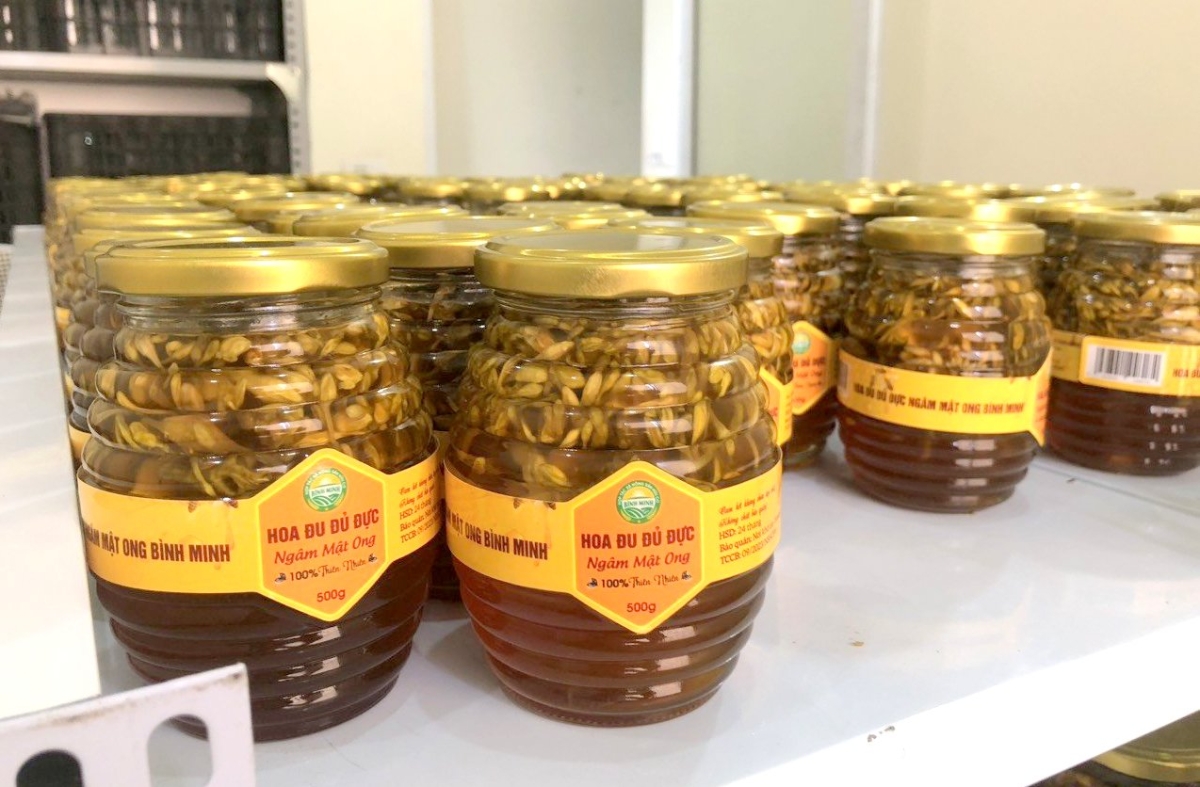 Sản phẩm hoa đu đủ đực ngâm mật ong - sản phẩm OCOP của Tuyên Quang được thị trường Anh lựa chọn.