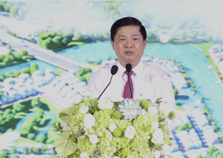 Chủ tịch UBND TP. Đà Nẵng Lương Nguyễn Minh Triết phát biểu tại buổi Lễ khởi công dự án.