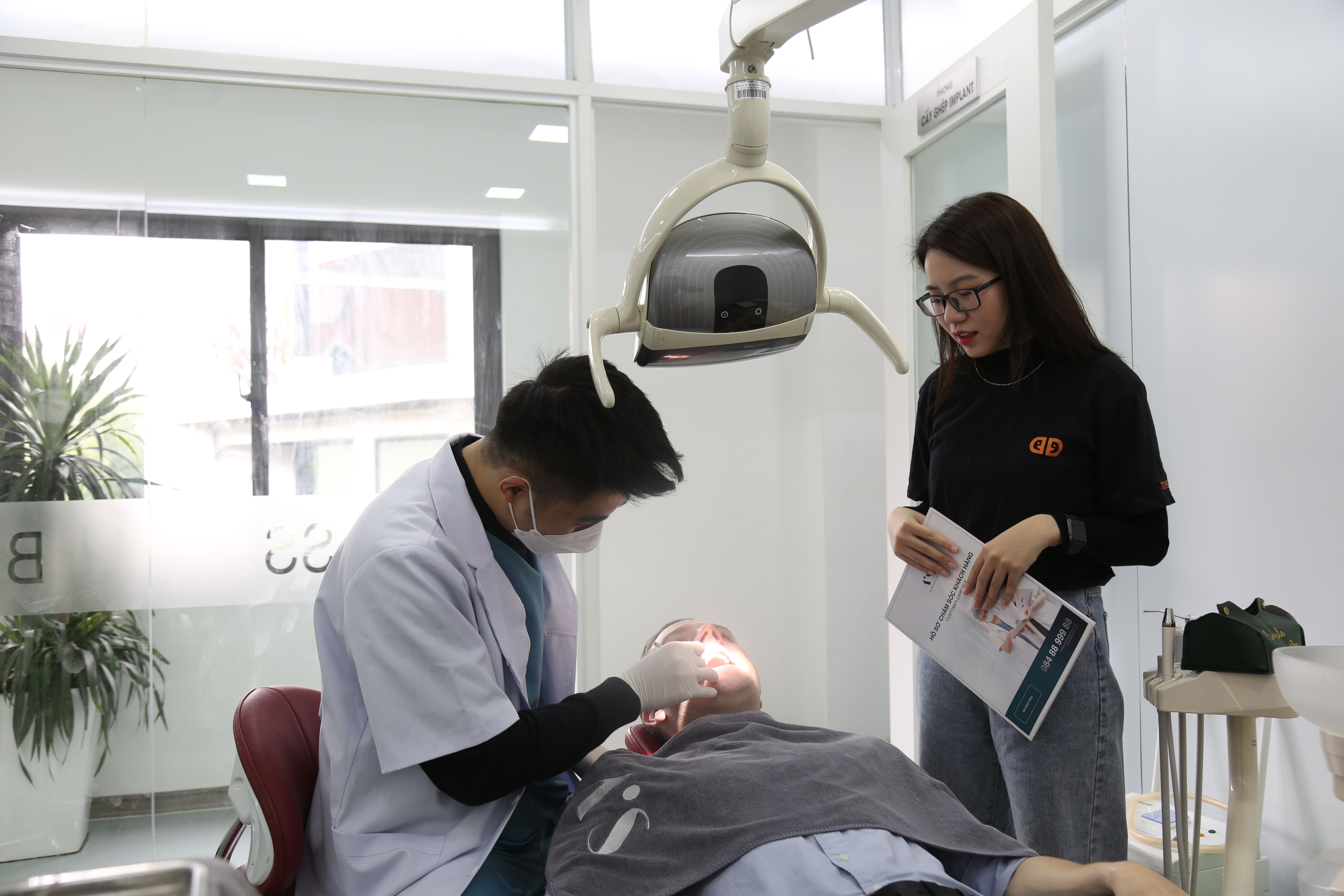 Nhiều bệnh viện đầu ngành đã tiên phong triển khai mô hình phục vụ bệnh nhân quốc tế. 