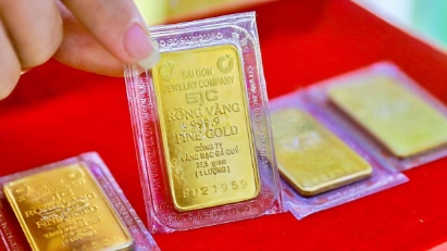 Giá mua vàng miếng SJC tăng gấp tới 4 lần so với giá bán