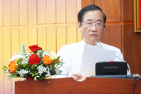 Ông Hồ Đại Nam, nguyên Ủy viên Ban Thường vụ Tỉnh ủy, nguyên Trưởng Ban Tuyên giáo và Dân vận Tỉnh ủy Quảng Trị, Chủ nhiệm đề tài phát biểu 