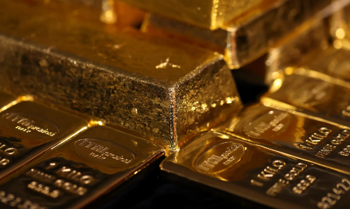 Giá vàng cao nhất 5 tuần vì USD giảm, SPDR Gold Trust gom hơn 5 tấn vàng