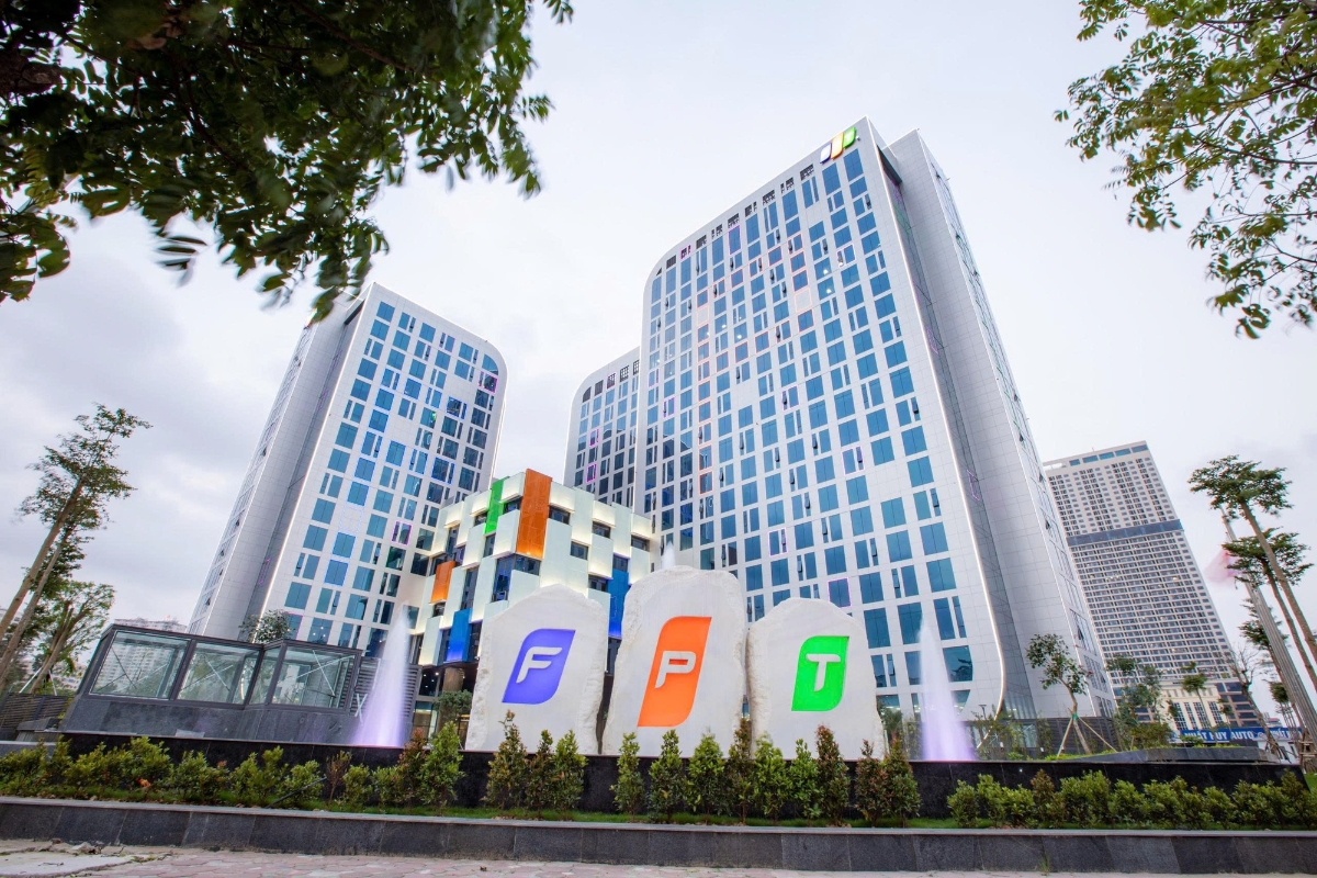 FPT liên tục ghi dấu ấn với hàng loạt hợp đồng lớn trị giá trên 100 triệu USD tại các thị trường trọng điểm như Mỹ, Singapore và Đức.
