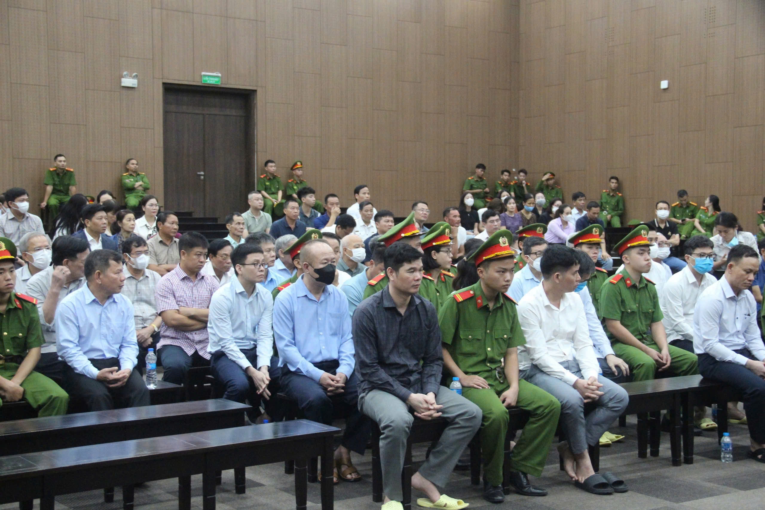 Phiên tòa sơ thẩm vụ án Phúc Sơn giai đoạn 1 hồi tháng 5/2025.