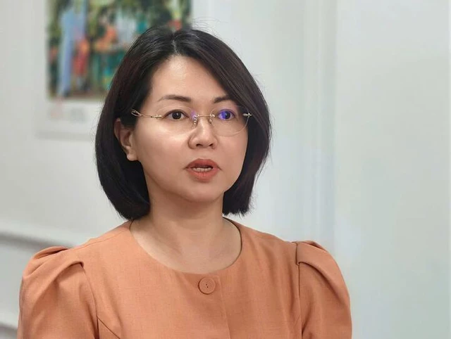 Bà Trần Việt Nga, Cục trưởng Cục An toàn thực phẩm, Bộ Y tế