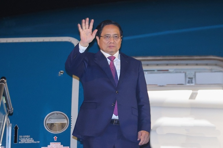 Thủ tướng Chính phủ Phạm Minh Chính cùng Đoàn đại biểu Việt Nam rời Thủ đô Hà Nội lên đường dự Hội nghị Thượng đỉnh Tổ chức Hợp tác Thượng Hải (SCO) năm 2025 và làm việc tại Trung Quốc từ ngày 31/8 đến 1/9 theo lời mời của Chính phủ nước Cộng hòa Nhân dân Trung Hoa. Ảnh: VGP