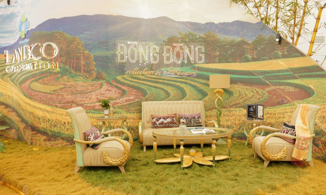 Một góc không gian bộ nội thất Cất cánh từ cội nguồn tại triển lãm