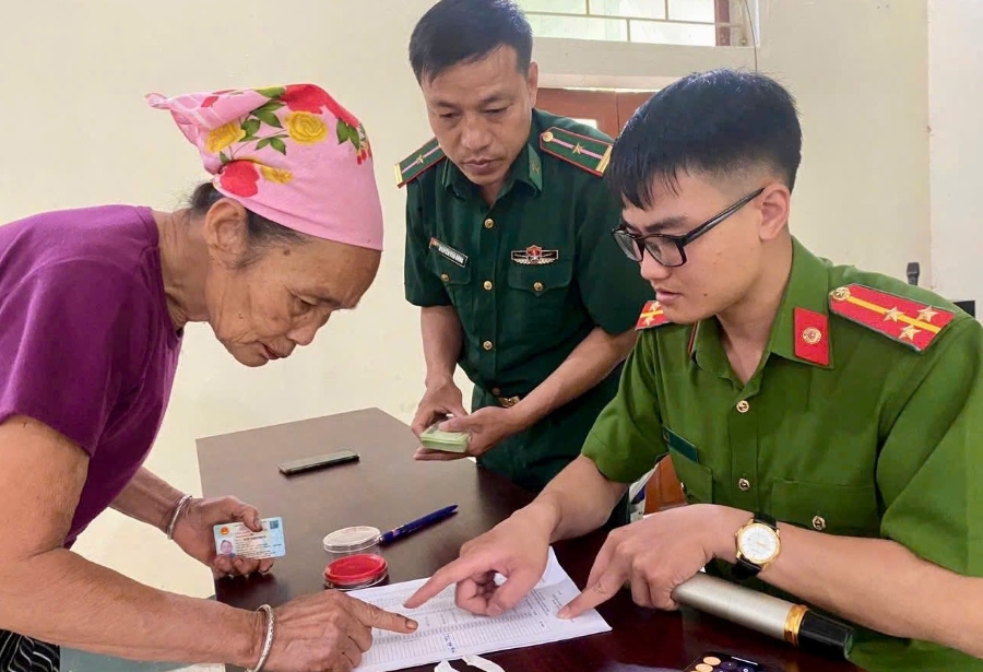 Toàn bộ người dân trên địa bàn xã Trung Lý đã nhận được quà Tết Độc lập