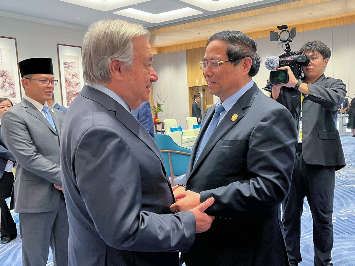 Thủ tướng Chính phủ Phạm Minh Chính gặp Tổng thư ký Liên Hợp Quốc Antonio Guterres ngày 1/9 bên lề Hội nghị Thượng đỉnh Tổ chức Hợp tác Thượng Hải (SCO) mở rộng. Ảnh: VGP.