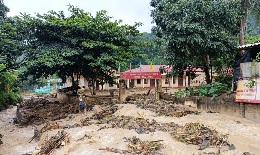 Mưa lũ tàn phá ở điểm trường Cha Lung, xã Tam Thanh 