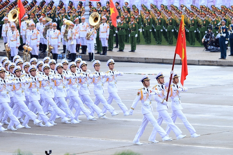 Khối sĩ quan Hải quân- Ảnh: VGP.