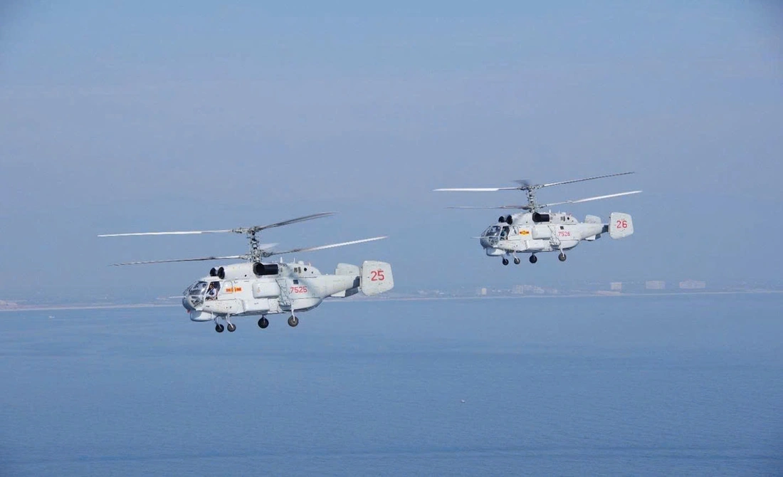 Trực thăng săn ngầm Ka28 được trang bị 2 động cơ tua bin khí mạnh mẽ, hệ thống dẫn đường, tự động lái, thiết bị chống ngầm hiện đại. Máy bay được sử dụng thực hiện các nhiệm vụ tìm kiếm, tiêu diệt tàu ngầm và tàu nổi của đối phương bằng các loại vũ khí được trang bị trong điều kiện thời tiết ngày, đêm từ giản đơn đến phức tạp.