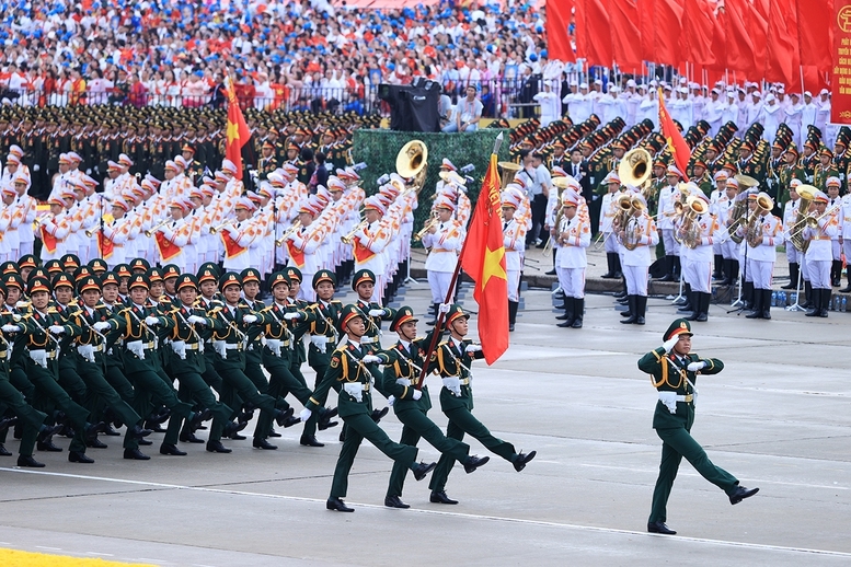 Khối sĩ quan Lục quân- Ảnh: VGP.