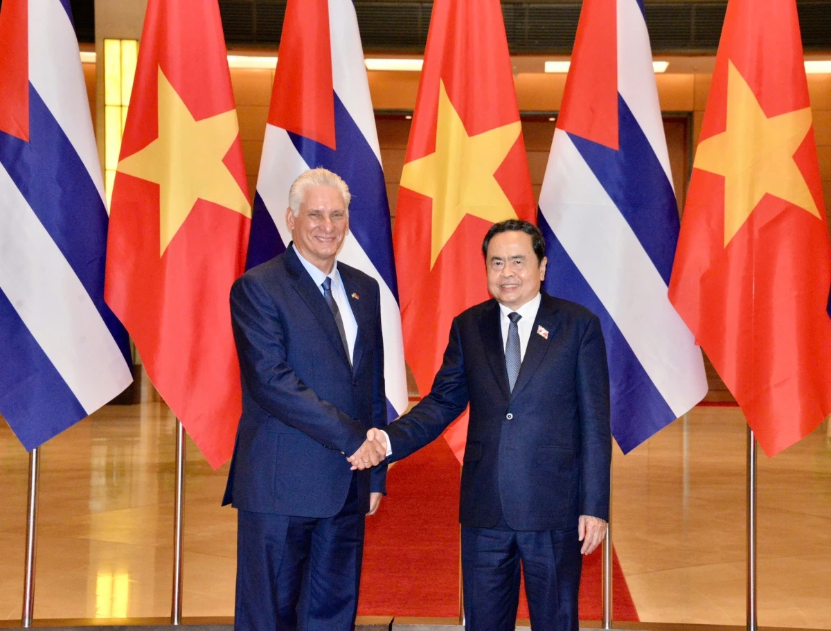 Chủ tịch Quốc hội Trần Thanh Mẫn đã hội kiến với Bí thư thứ Nhất, Chủ tịch nước Cuba Miguel Diaz-Canel Bermudez. Ảnh: TTXVN