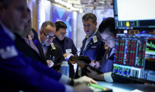 Nhà đầu tư toàn cầu xả hàng trái phiếu chính phủ