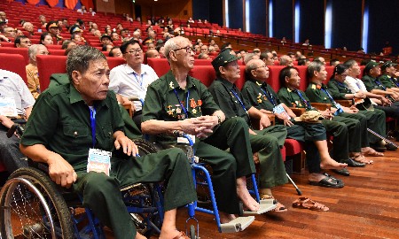 Từ 1/12/2025, tăng mức trợ cấp hằng tháng đối với thanh niên xung phong
