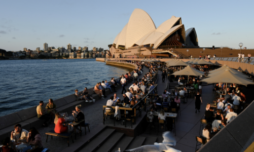 Kinh tế Australia tăng trưởng mạnh nhất gần 2 năm