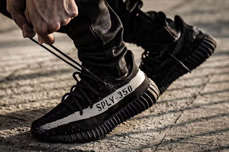 Adidas đứng trước cảnh thua lỗ sau khi quyết định đóng dòng sản phẩm Yeezy.