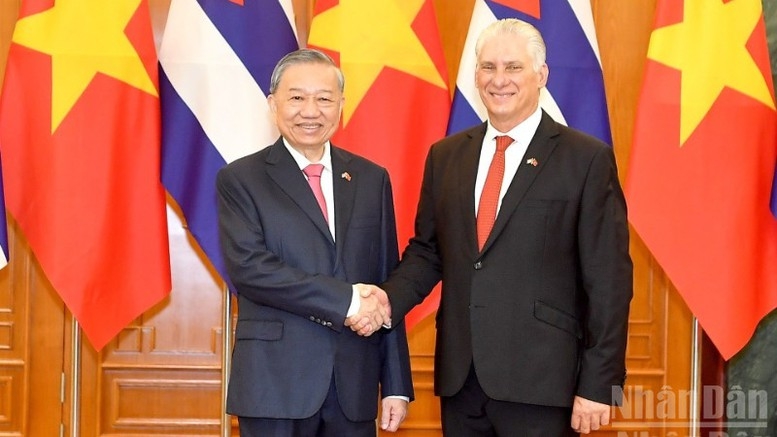 Tổng Bí thư Tô Lâm với Bí thư Thứ nhất, Chủ tịch nước Cuba Miguel Diaz-Canel Bermudez. Ảnh: Nhân Dân