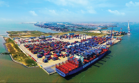 Sản lượng hàng hoá thông qua cảng 10 tháng ước đạt 162,73 triệu tấn (tăng 11,7% so với cùng kỳ năm trước).