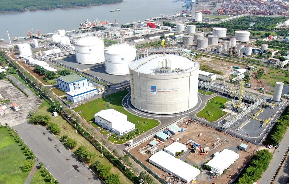 Phát triển cơ sở đầy đủ năng lực nhập khẩu khí tự nhiên hoá lỏng (LNG) theo nhu cầu cấp cho các nguồn điện khí LNG.
