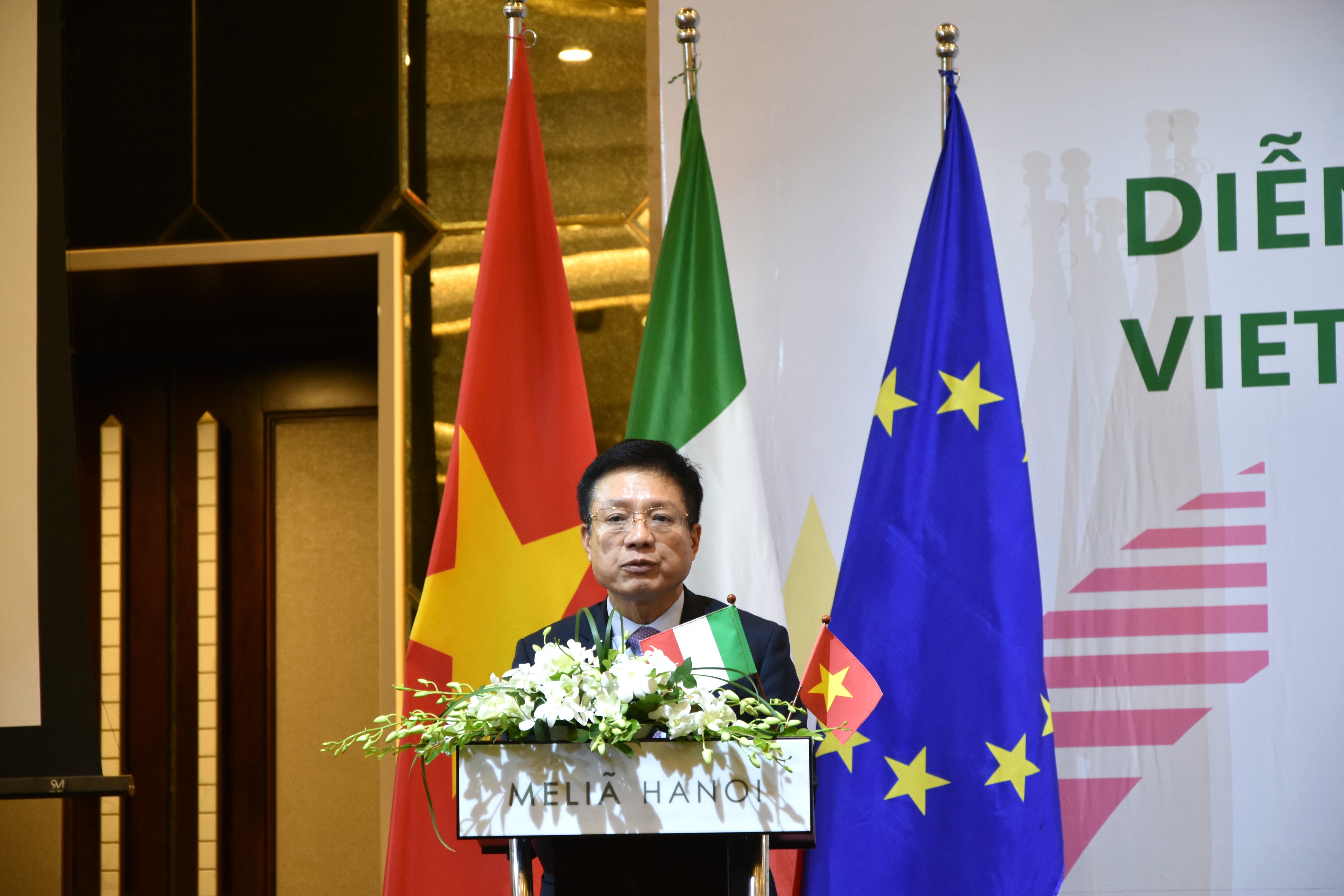 Deputy Minister of Finance Ho Sy Hung speaks at the forum. (Photo: Ministry of Finance)