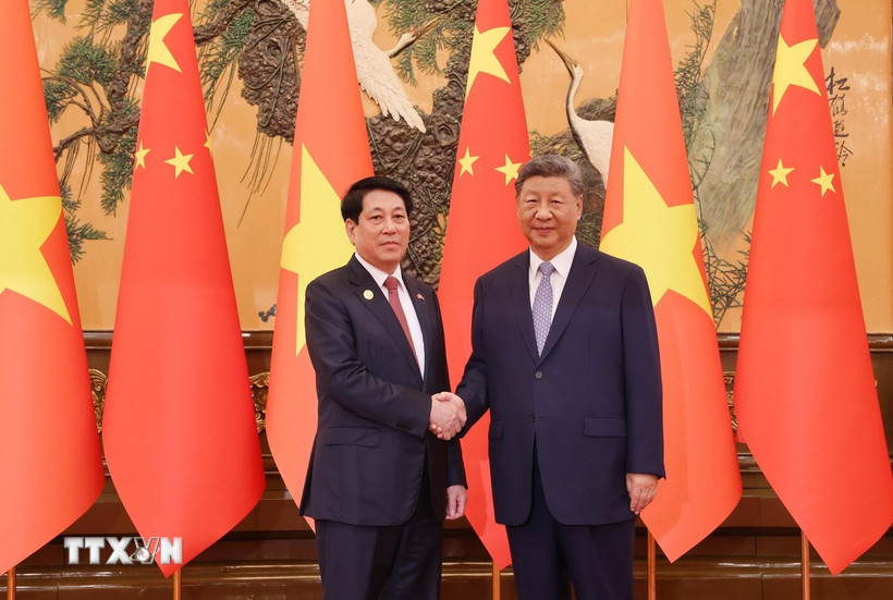 Tổng Bí thư, Chủ tịch nước Trung Quốc Tập Cận Bình và Chủ tịch nước Lương Cường. Ảnh: TTXVN.
