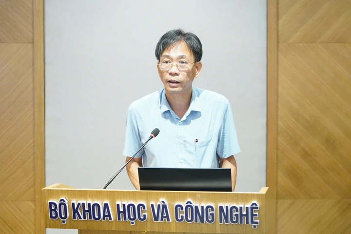 Ông Hồ Hồng Hải, Phó Vụ trưởng Vụ Pháp chế, Bộ Khoa học và Công nghệ, tại buổi họp báo