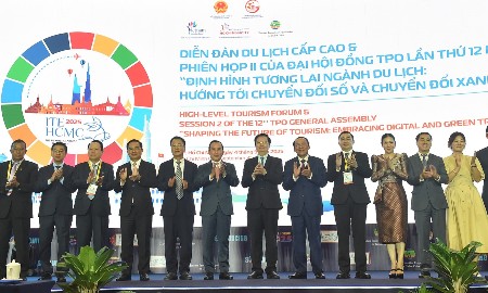 Chuyển đổi số, chuyển đổi xanh: Hai trụ cột của ngành du lịch hiện đại