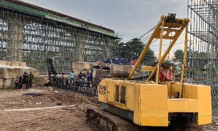 Sự cố sập cần cẩu trên công trường Vành đai 3 TP.HCM khiến một công nhân tử vong