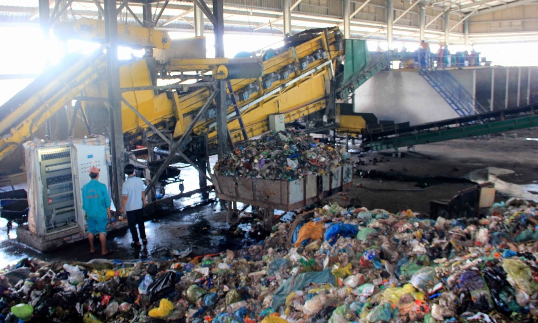 Đến năm 2030, công nghiệp xử lý chất thải rắn, chất thải nguy hại đáp ứng mục tiêu 50- 60% nhu cầu thu gom, vận chuyển, trung chuyển, phân loại và 60- 70% nhu cầu phân loại, tái chế trong nước.