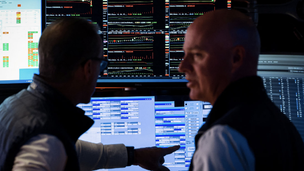 Đằng sau hiện tượng chứng khoán Mỹ không ngừng lập kỷ lục