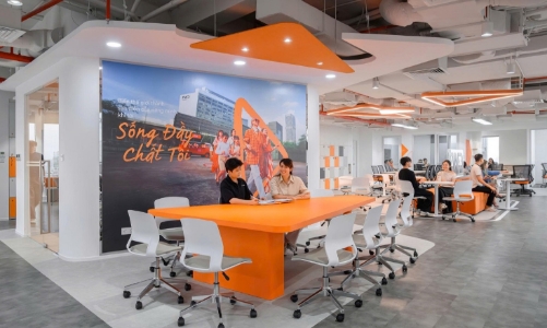 FWD Việt Nam khai trương văn phòng mới với không gian mở, xanh và công nghệ số