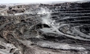 Một mỏ đất hiếm ở Khu tự trị Nội Mông của Trung Quốc. Trung Quốc kiểm soát trữ lượng lớn nhất thế giới về các nguyên liệu quan trọng này