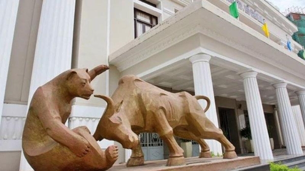 Tháng 8, HOSE có thêm 3 doanh nghiệp gia nhập 