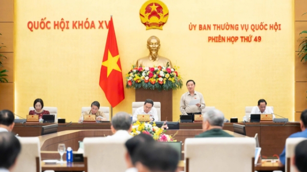 Phiên họp thứ 49 Ủy ban Thường vụ Quốc hội: Chấn chỉnh tình trạng cán bộ né tránh, sợ sai không dám làm