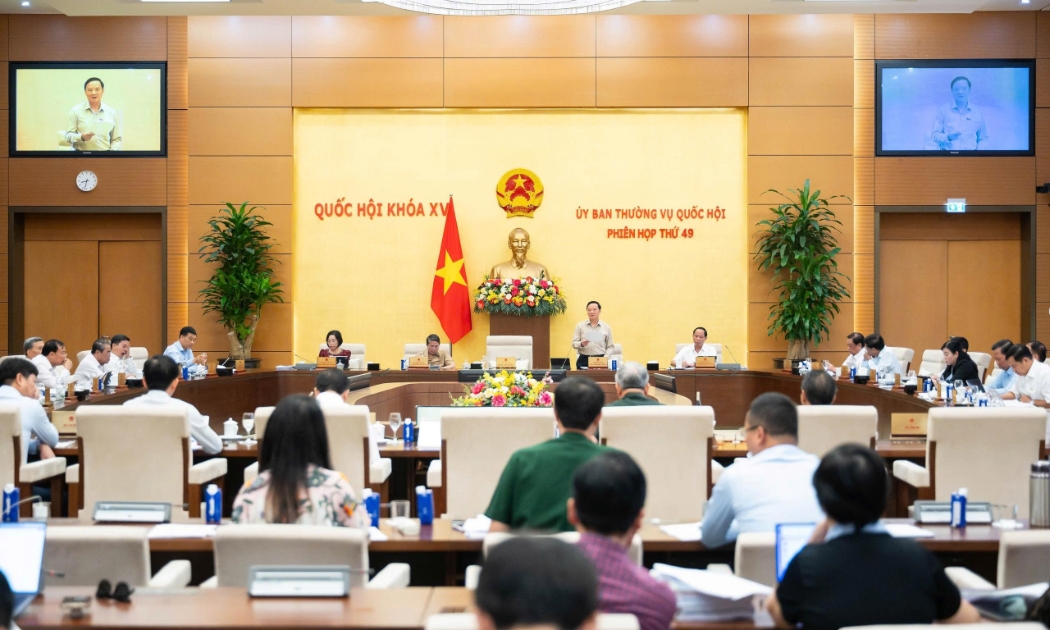 Toàn cảnh Phiên họp 49 Ủy ban Thường vụ Quốc hội.