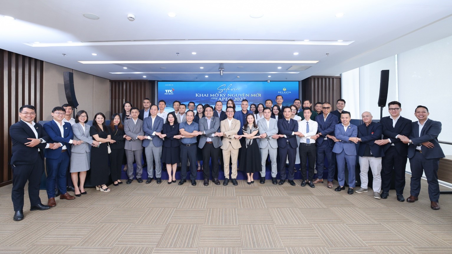 Chương trình Sharing Day là cơ hội để TTC Phú Quốc cùng cộng đồng doanh nghiệp phân tích về tiềm năng thị trường đảo Ngọc.