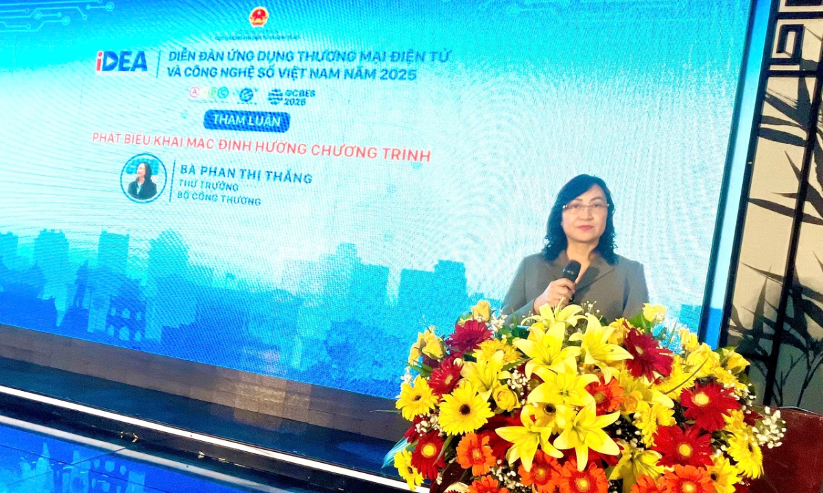 Bà Phan Thị Thắng - Thứ trưởng Bộ Công Thương.