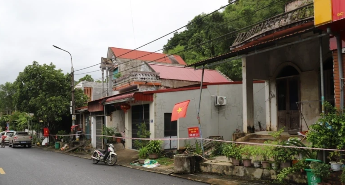 Xã Linh Sơn đã tổ chức phong tỏa khu vực nguy hiểm phía dưới chân đồi Phòng Không.