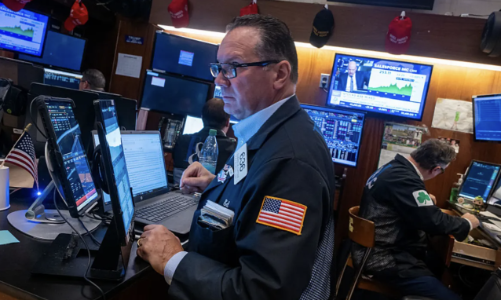 Chứng khoán Mỹ và giá dầu cùng sụt giảm sau báo cáo việc làm ảm đạm