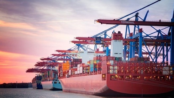 Xuất, nhập khẩu hàng hóa tăng 16,3% sau 8 tháng đầu năm, xuất siêu đạt 13,99 tỷ USD